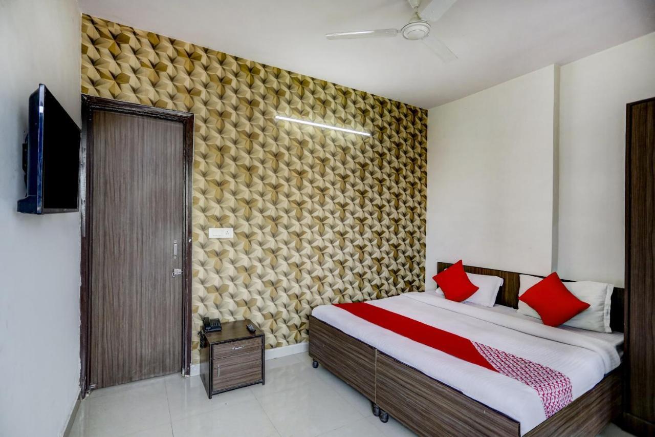 Hotel O Blissbourn Nowe Delhi Zewnętrze zdjęcie